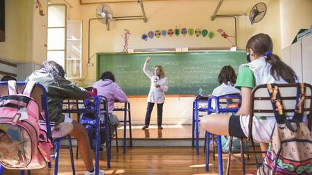 Clases presenciales en pandemia, Agencia NA