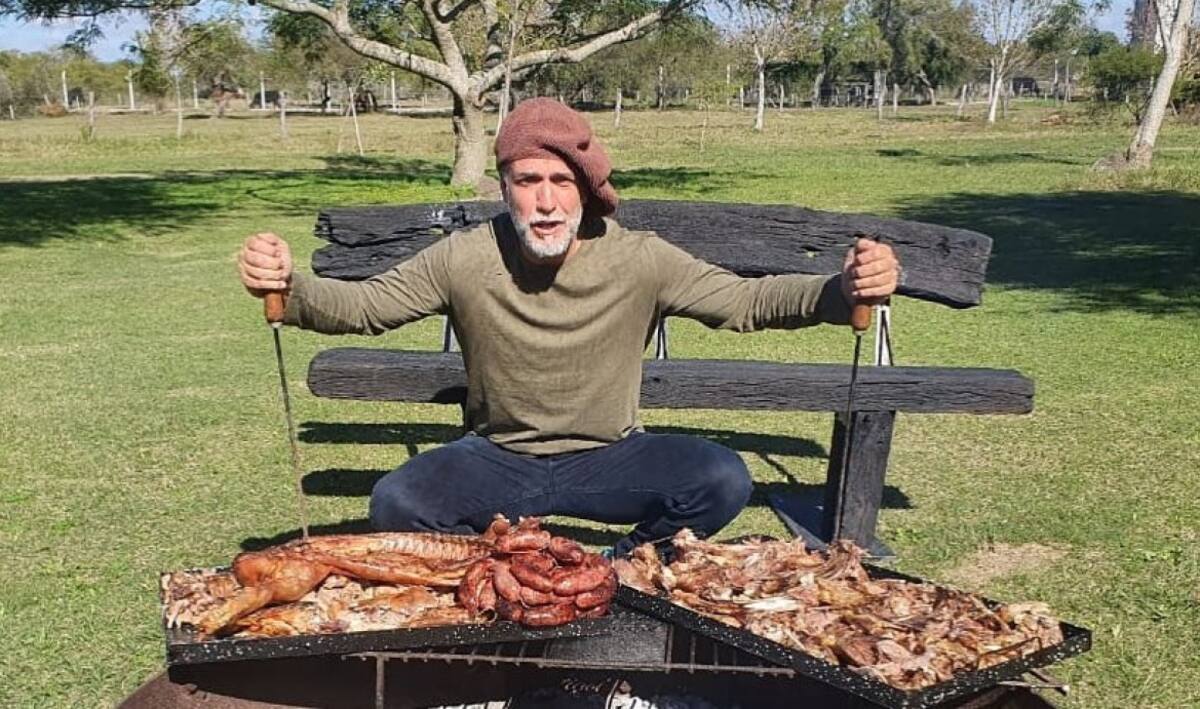 Gabriel Batistuta en uno de sus campos. Foto: Instagram @gabrielbatistutaok.