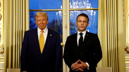 Emmanuel Macron junto a Donald Trump. Foto: Reuters