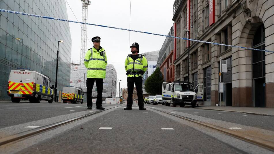 Policía en Manchester tras atentado (Reuters)
