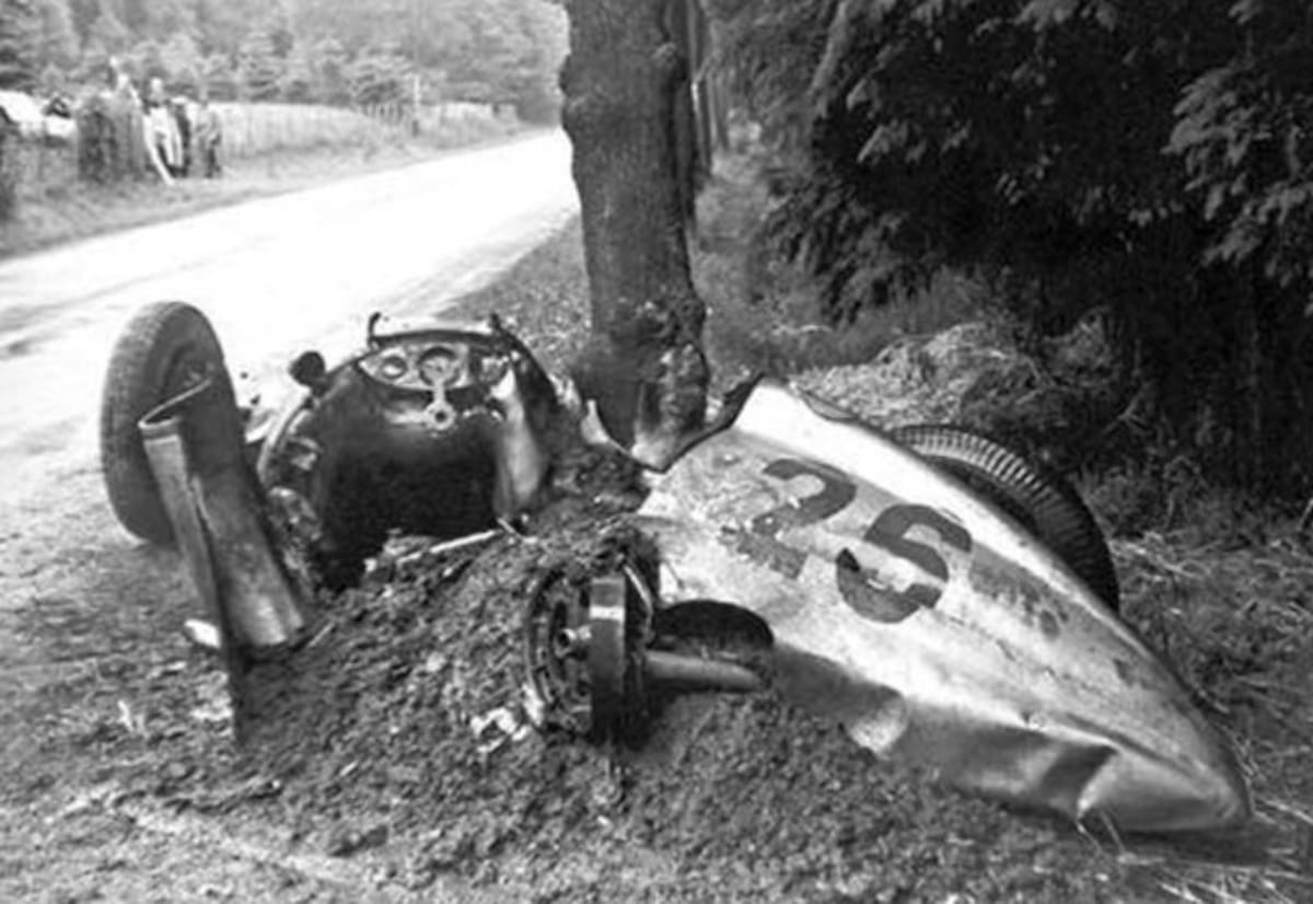Richard Seaman, Adolf Hitler, nazis, nazismo, tumba, Mercedes Benz, automovilismo, accidente