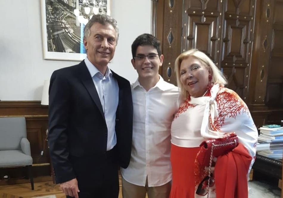La diputada Elisa Carrio ingresa a la Casa Rosada para participar de una reunion con el presidente Mauricio Macri, NA
