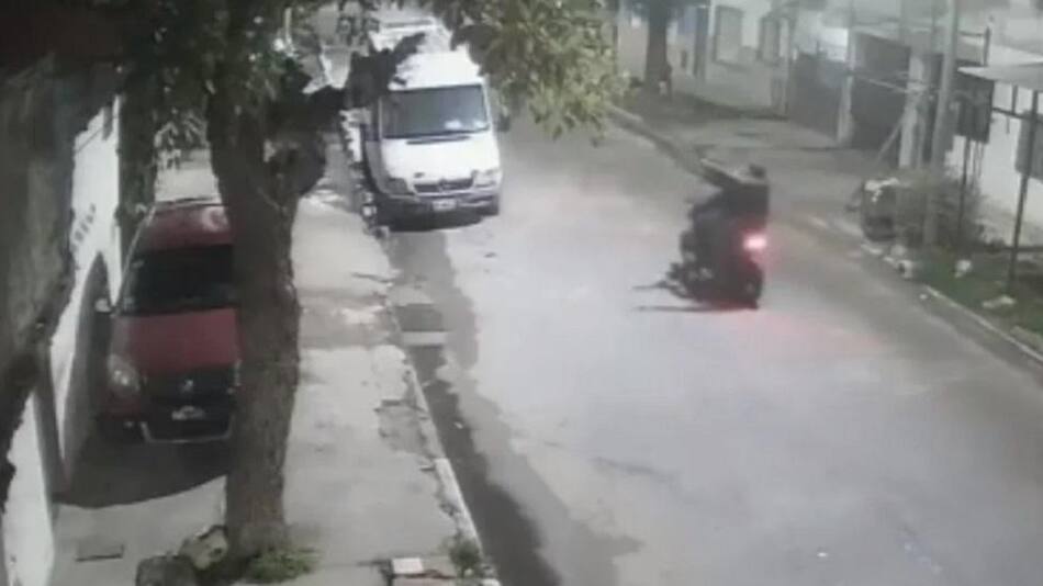 Disparos y violencia en La Salada. Foto: cámara de seguridad.