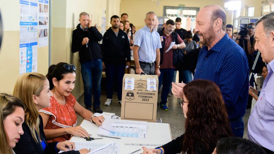 Votación de Gildo Insfrán, gobernador de Formosa. Foto: NA.