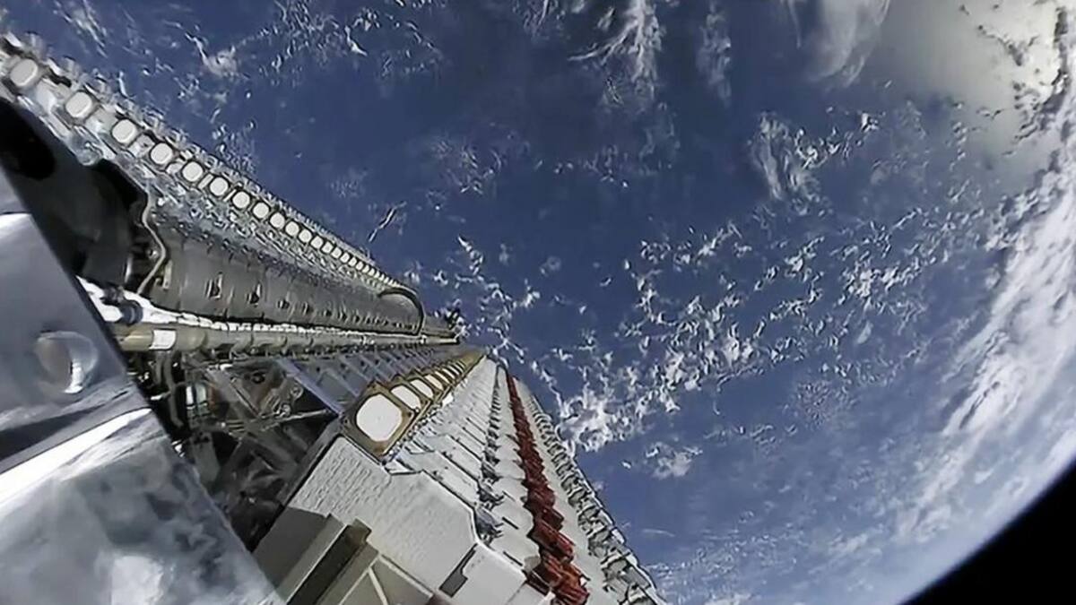 Starlink, Reuters