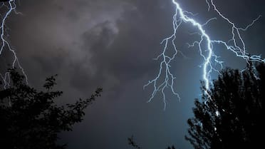 Lluvias intensas y ráfagas de viento: los videos del impactante temporal en Buenos Aires