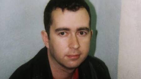 Robert Hendy-Freegard, el estafador británico famoso por protagonizar una serie. Foto: Netflix.