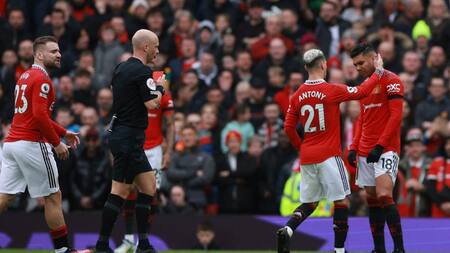Expulsión de Casemiro; Manchester United vs. Southampton. Foto: Reuters.