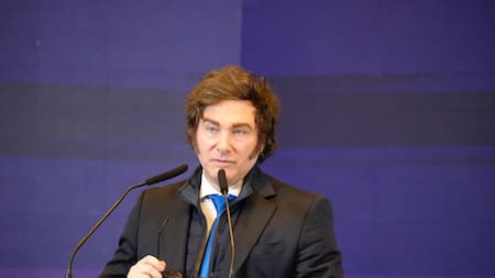 Milei repudió el antisemitismo, apuntó contra el “virus woke” y elogió a Kast: “Sudamérica despertó hacia las ideas de la libertad”