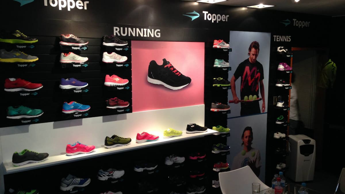 El outlet de Topper ofrece zapatillas y ropa deportiva con promociones especiales en CABA. Foto: Facebook / Topper Argentina.