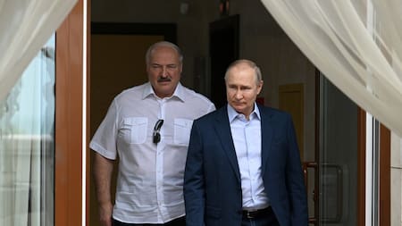 Alexander Lukashenko y Vladimir Putin. Foto: Reuters.