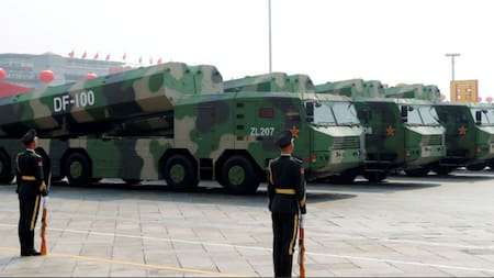 La presentación del DF-100 chino.