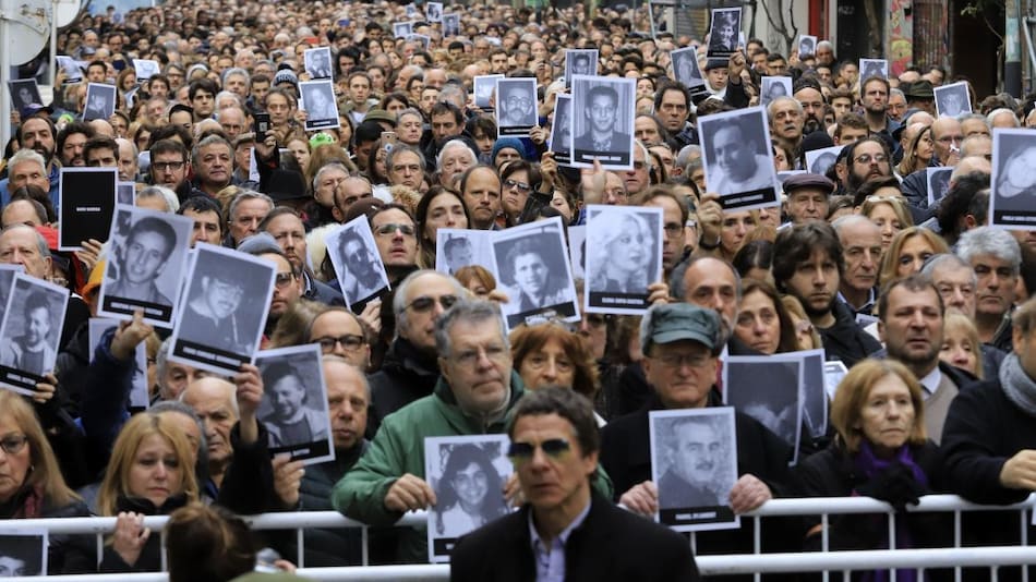Acto 25 aniversario del Atentado a la AMIA, NA