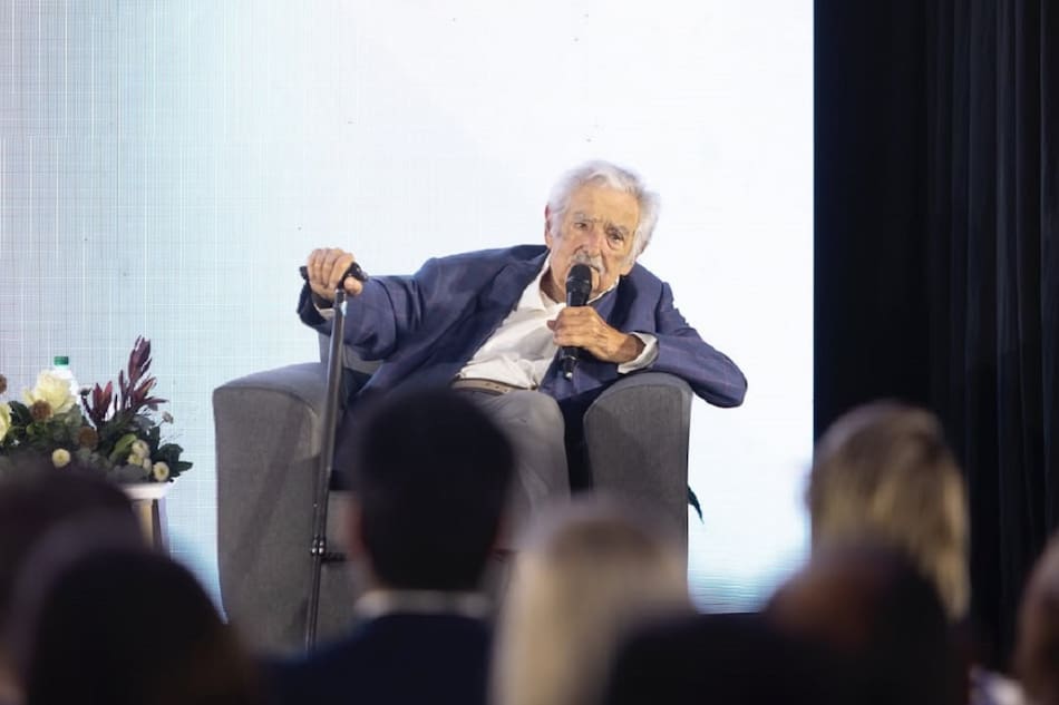 Pepe Mujica. Foto: Instagram @orsi.yamandu