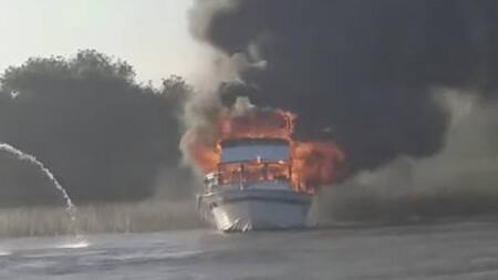 Incendio de crucero en el Río San Antonio