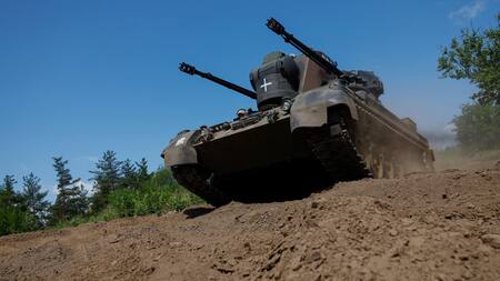 Avance de una división blindada. Foto: Reuters.