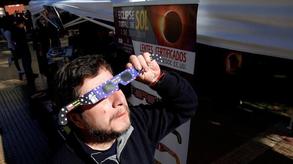 Eclipse total de Sol, Reuters