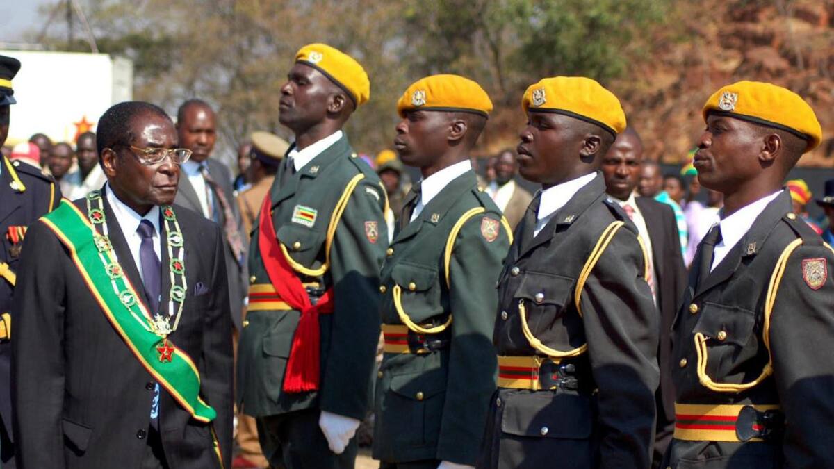 Zimbabue - Toma del ejército