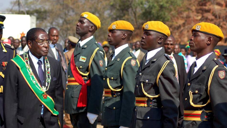 Zimbabue - Toma del ejército