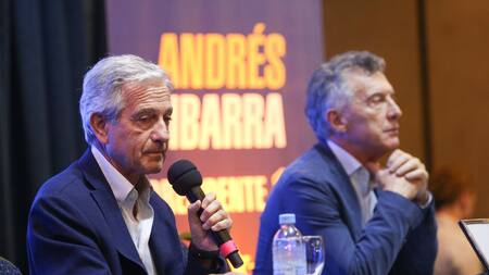 Conferencia de prensa de Mauricio Macri y Andrés Ibarra. Foto: NA.