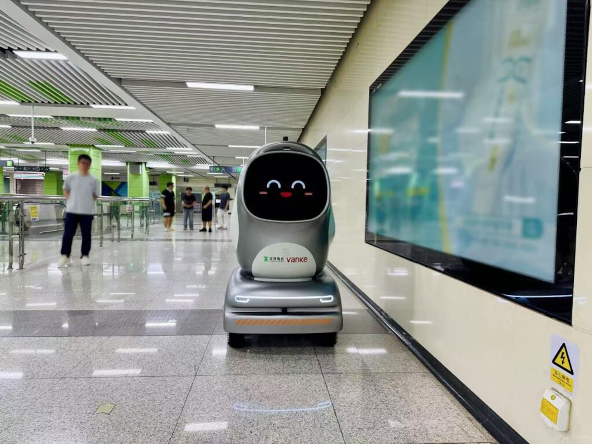 Robot que entrega paquetes en China.