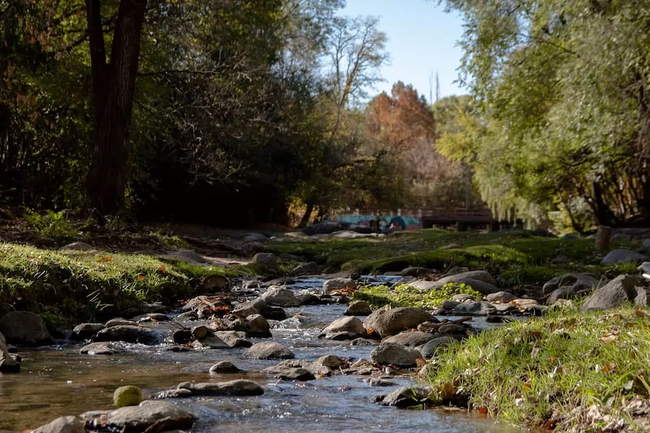 Un refugio serrano que combina calma, cultura y naturaleza y se consolida como destino ideal para el descanso