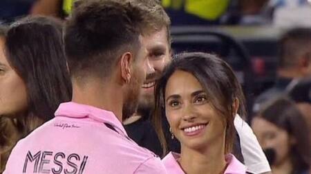 Anto Roccuzzo con Lionel Messi. Foto: Twitter/juandavidrrz