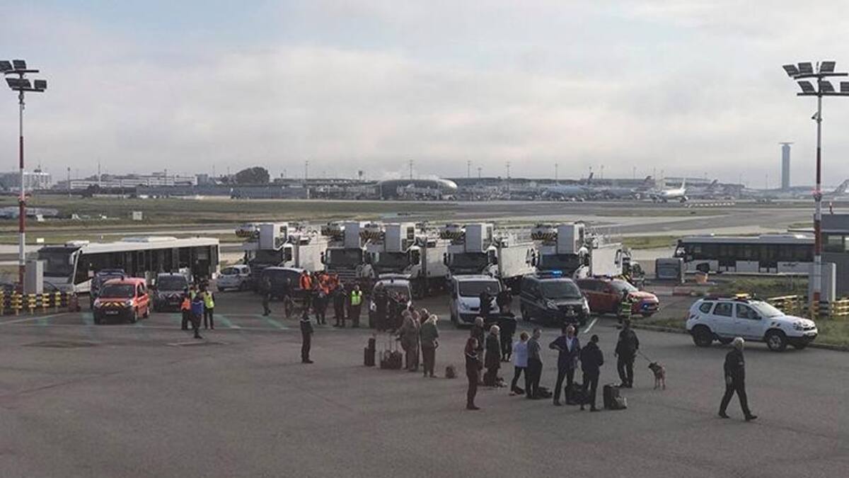 Evacúan aeropuerto Charles de Gaulle (Reuters)