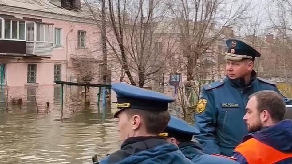Inundaciones provocadas por la crecida del río Ural y la rotura de un dique de contención. Rusia, EFE.
