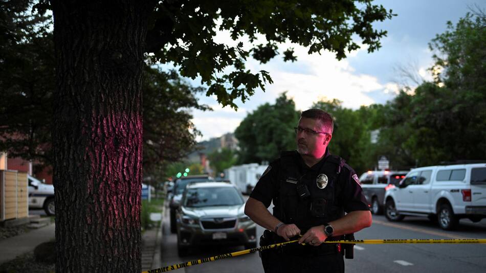 Conmoción en Estados Unidos por el ataque en Colorado. Foto: Reuters/Mark Makela