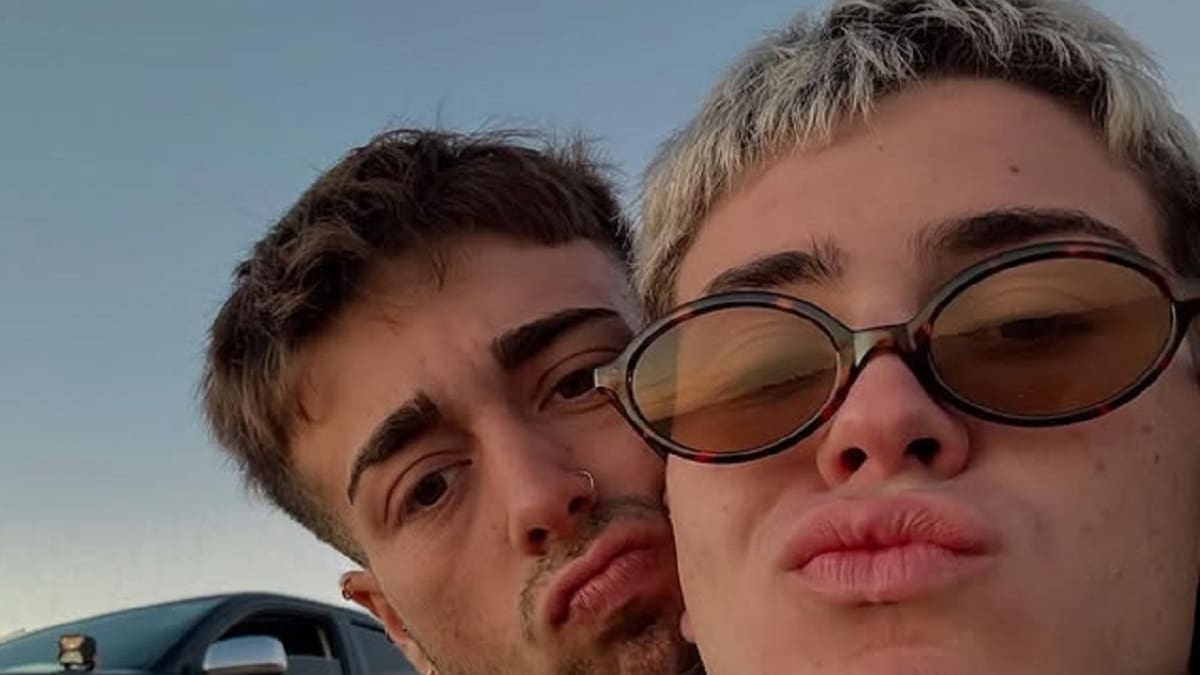 Juan Otero y su novio. Foto: Instagram @juanoterook