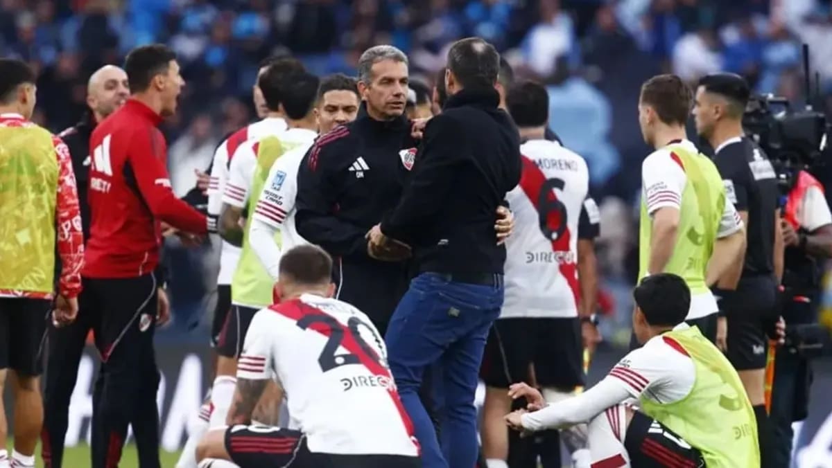 Eduardo Coudet en la final entre River y Belgrano.