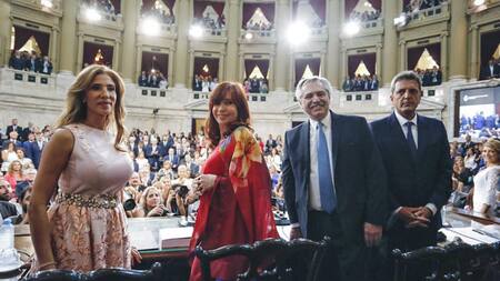 Alberto Fernández, Cristina Kirchner y Sergio Massa