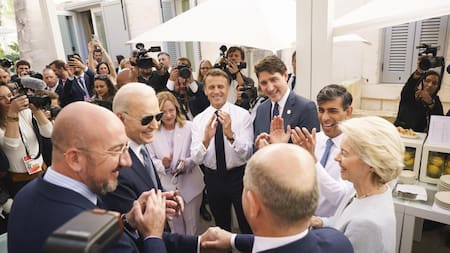 Integrantes del G7 en la cumbre en Italia. Foto: EFE.