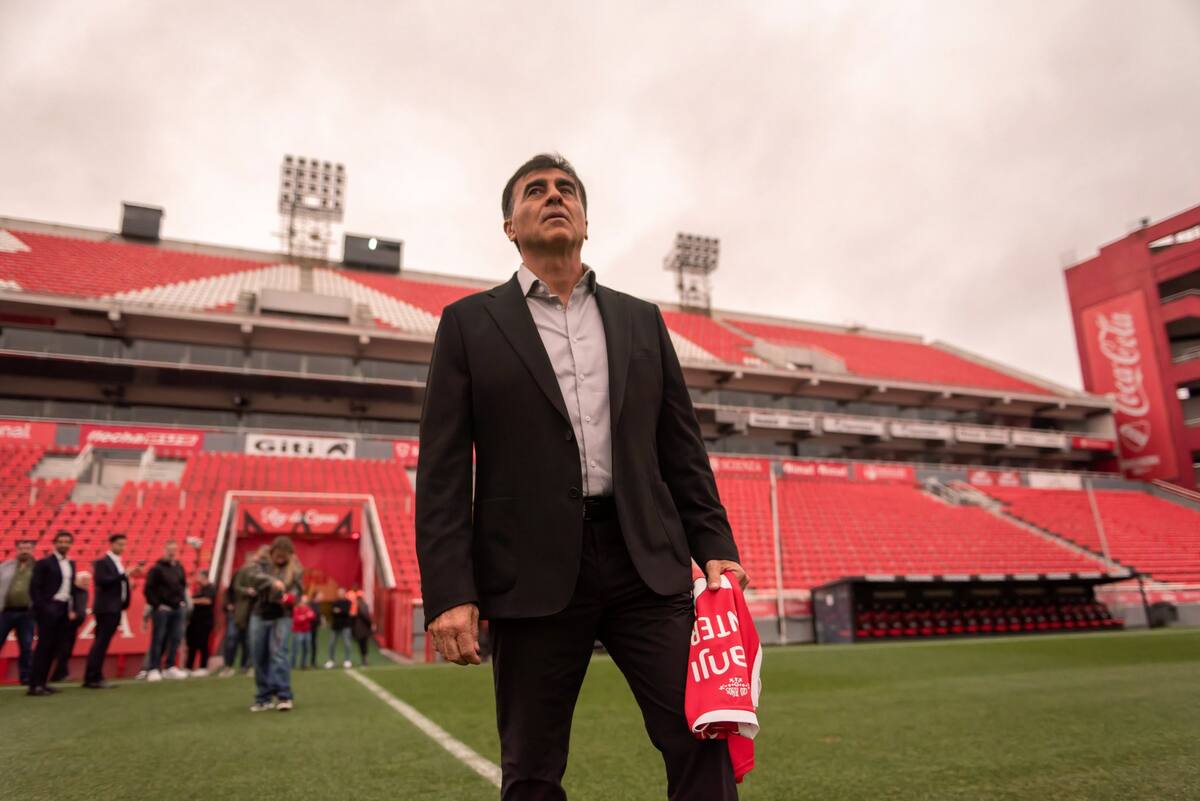 El DT fue cesado tras el 0-4 ante Atlético Tucumán por Copa Argentina.
