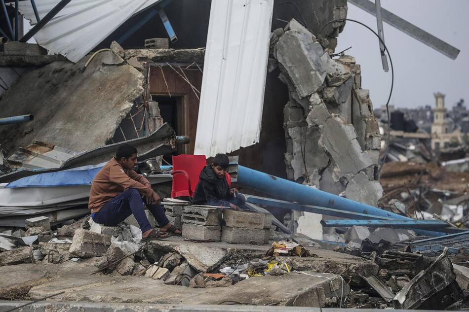 Destrucciones en Gaza por bombardeos israelíes. Foto: EFE.