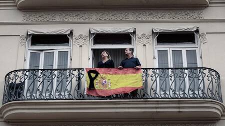 España inicia diez días de luto oficial por las víctimas del coronavirus