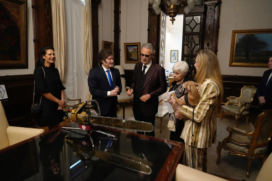 Andrea Bocelli y Javier Milei en Casa Rosada