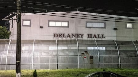 La cárcel de Delaney Hall en Estados Unidos. Foto: X NyraKraal.