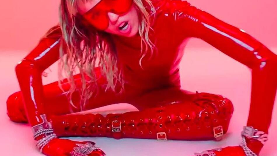 Miley Cyrus, Mothers Daughter, video clip, música, cantante