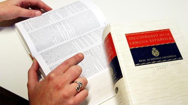 ¿Decir “buen día” es un error?: la RAE aclara cuál es la forma correcta de saludar por la mañana