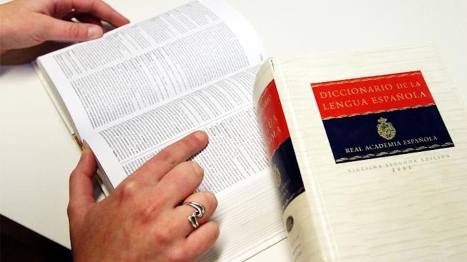 Libro de Real Academia Española (RAE).