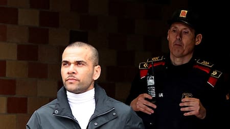 Dani Alves fue absuelto y quedó sin efecto su condena de cuatro años y medio por agresión sexual