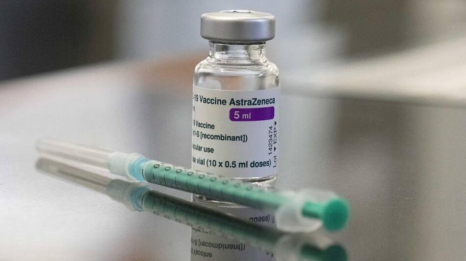 Vacuna AstraZeneca, coronavirus. Foto: Reuters