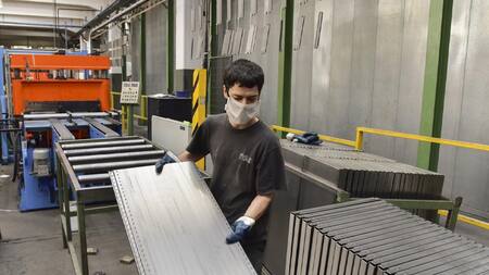 Industria, industria argentina, actividad industrial, NA