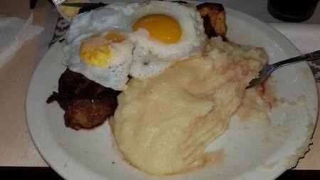 Bodegón El Nacional.