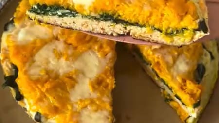 Tarta de calabaza y espinaca en masa de pechuga de pollo. Foto captura Instagram @agusalda.nutri