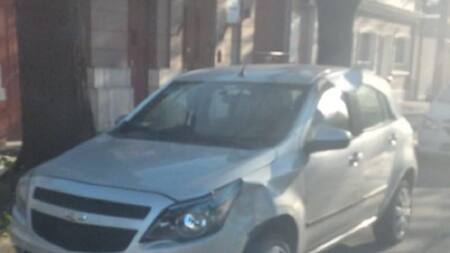 Una docente dejó a su hijo de un año y medio adentro del auto mientras se hacía las uñas