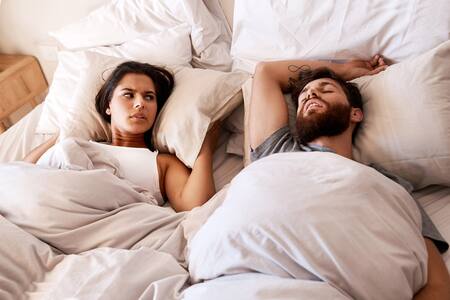 Dormir, descanso, pareja. Foto: X