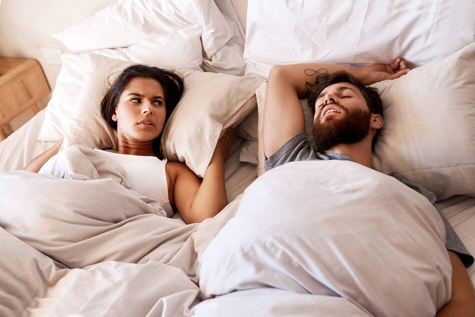 Dormir, descanso, pareja. Foto: X